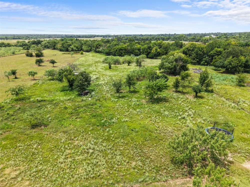 2308 County Road 3417 Wills Point, TX 75169