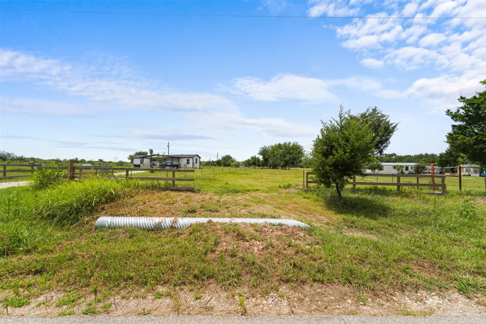 2308 County Road 3417 Wills Point, TX 75169