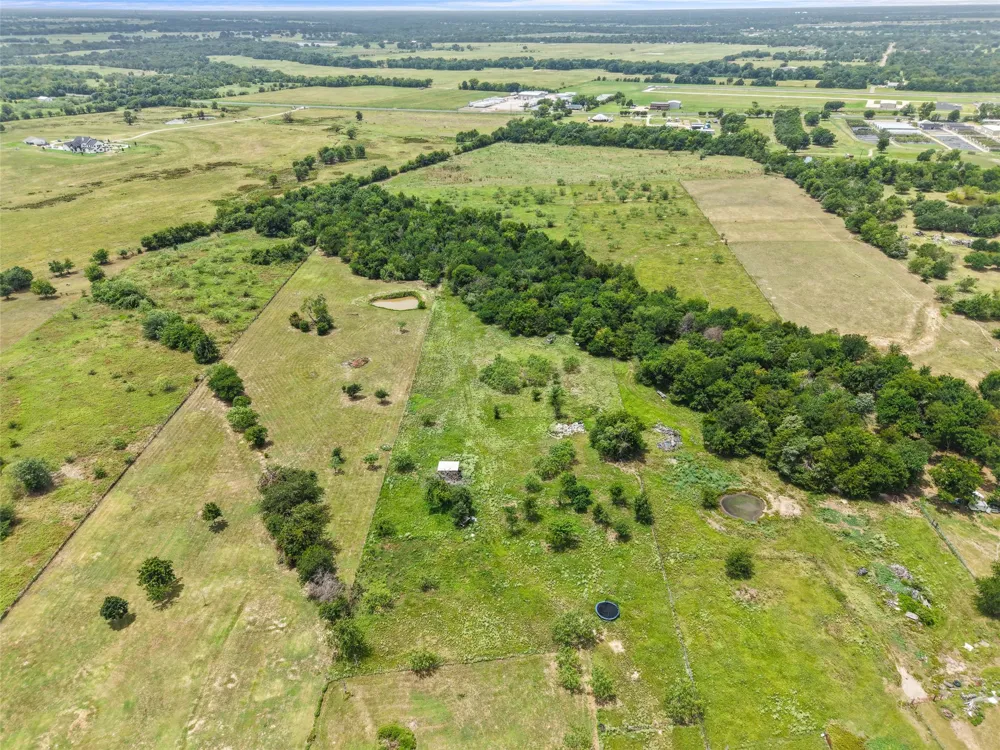 2308 County Road 3417 Wills Point, TX 75169