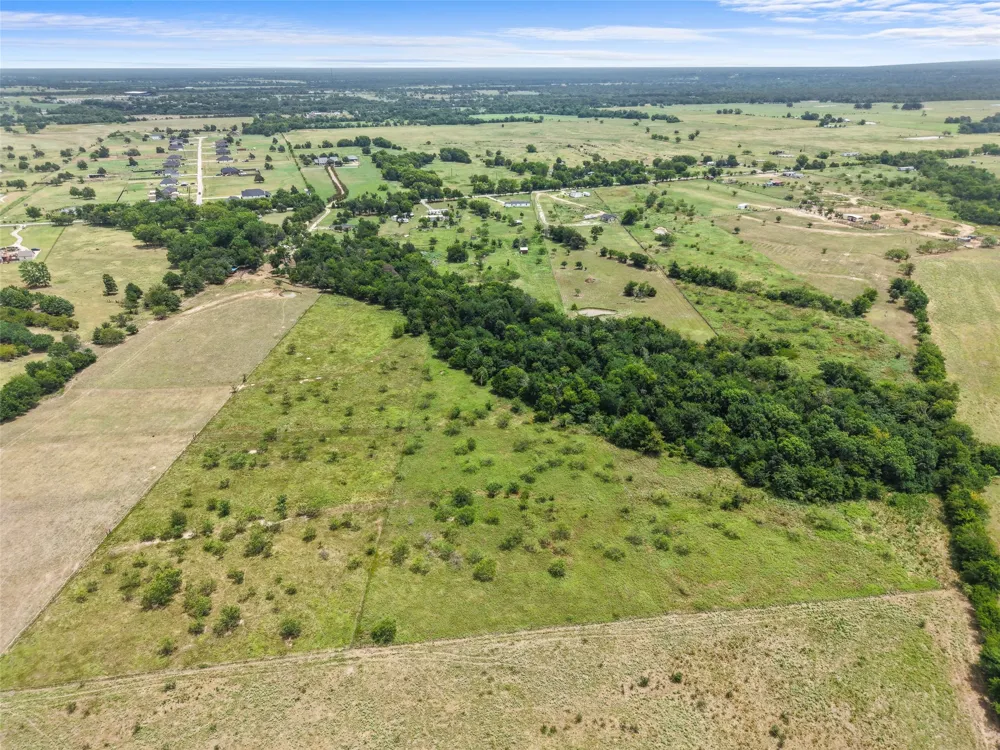 2308 County Road 3417 Wills Point, TX 75169