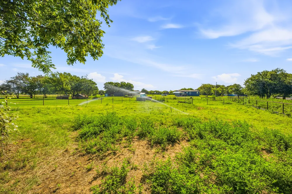 3704 County Road 801 Cleburne, TX 76031