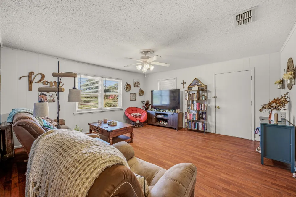 3704 County Road 801 Cleburne, TX 76031