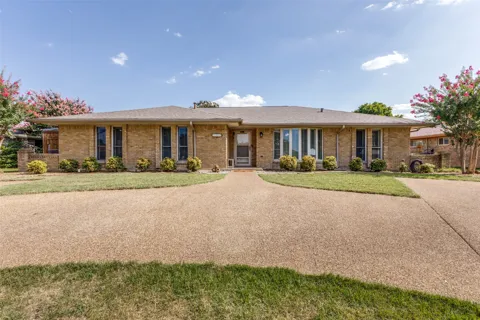2512 Evergreen Drive