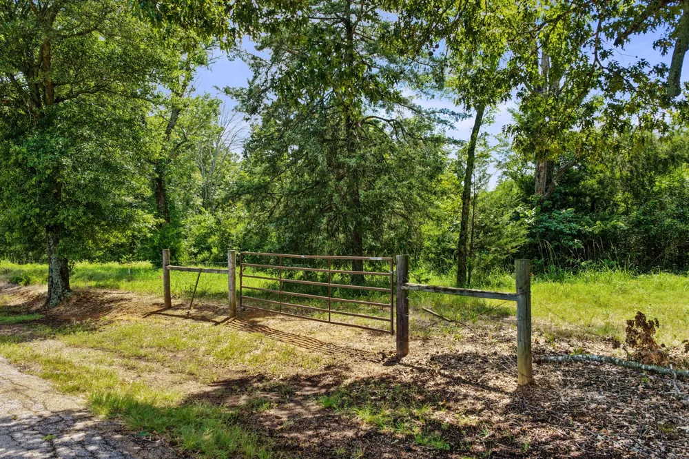 CR 3180 Mt Pleasant, TX 75455