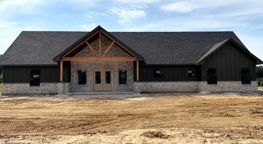 829 Private Road 44005 Blossom, TX 75416