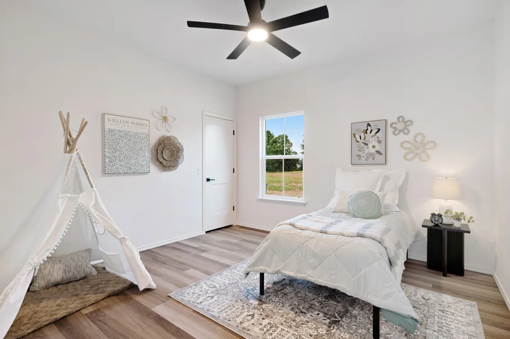 829 Private Road 44005 Blossom, TX 75416