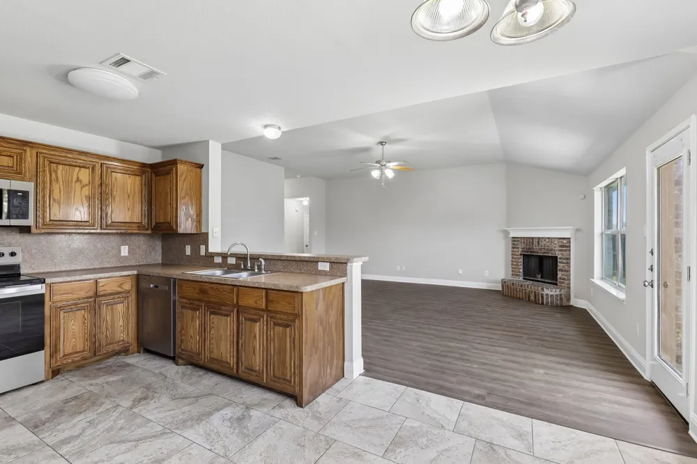 1702 La Caya Drive Mansfield, TX 76063