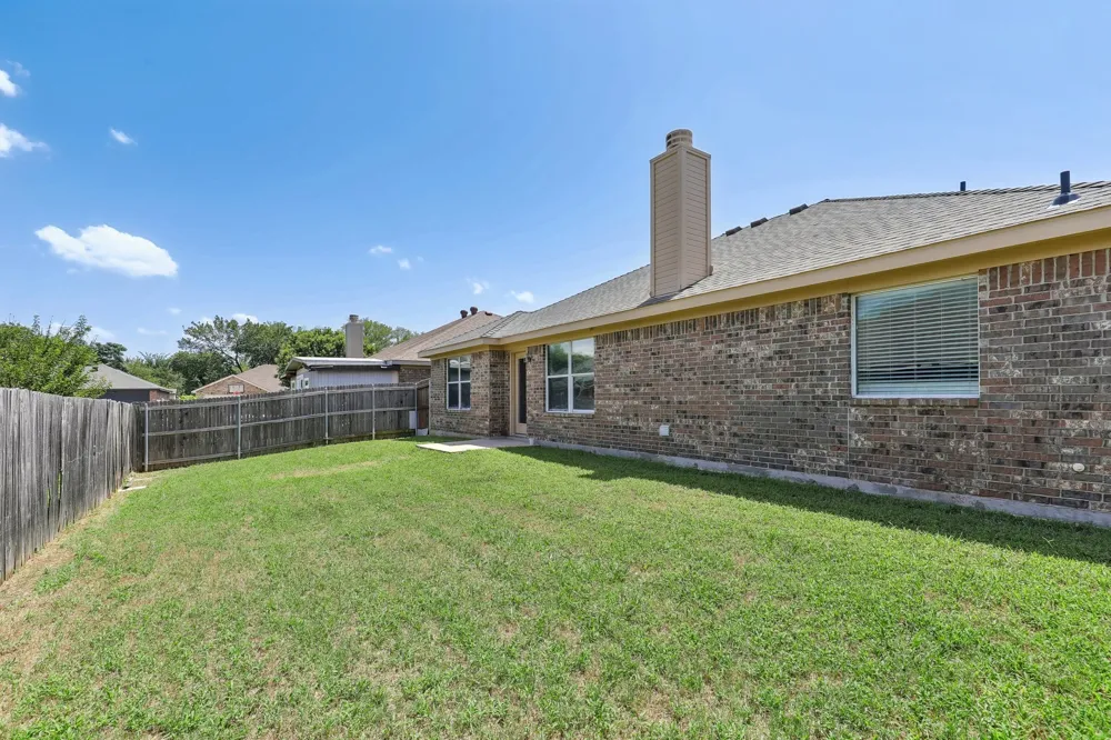1702 La Caya Drive Mansfield, TX 76063