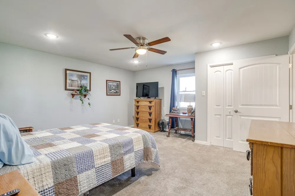 207 Trails End Poolville, TX 76487
