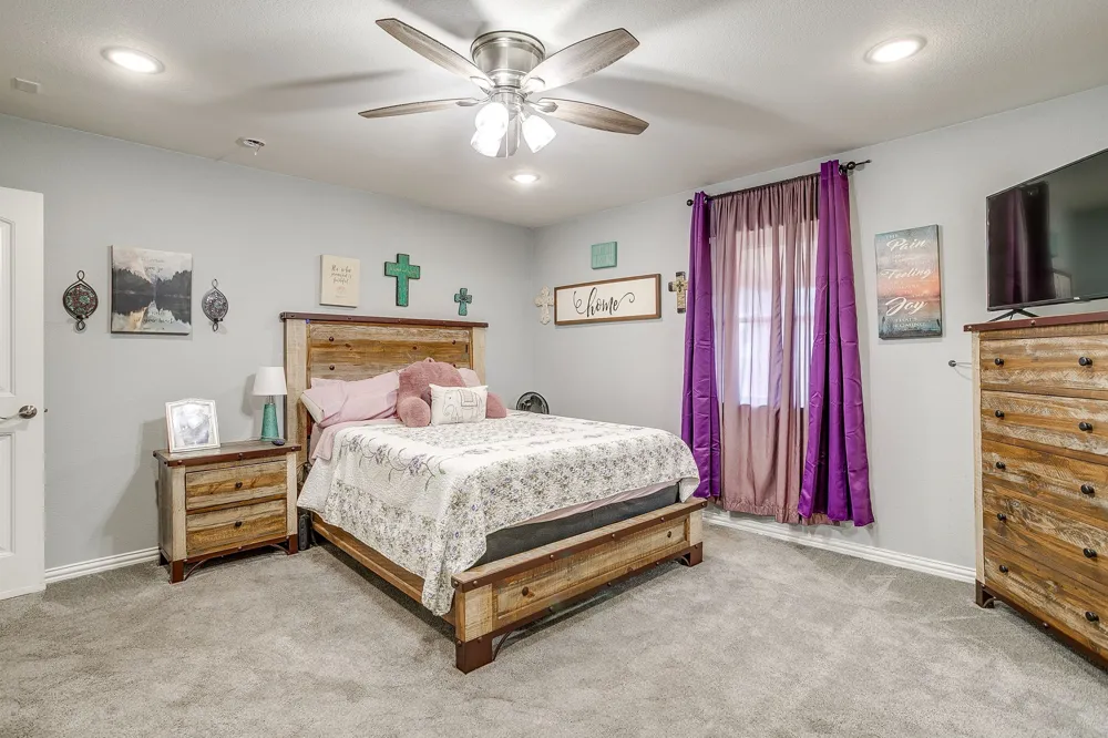 207 Trails End Poolville, TX 76487