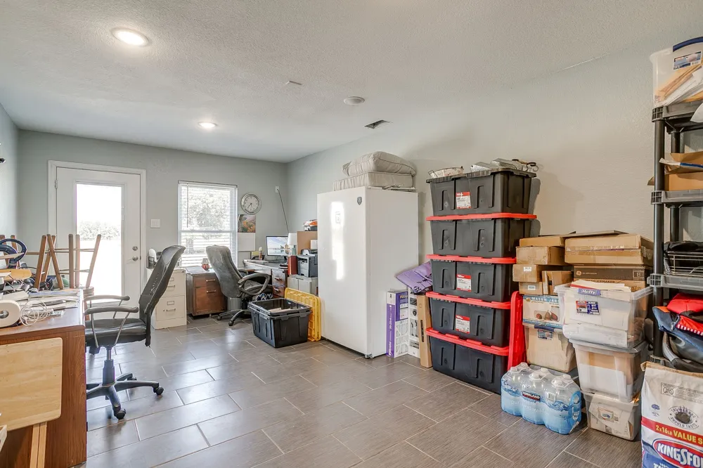 207 Trails End Poolville, TX 76487