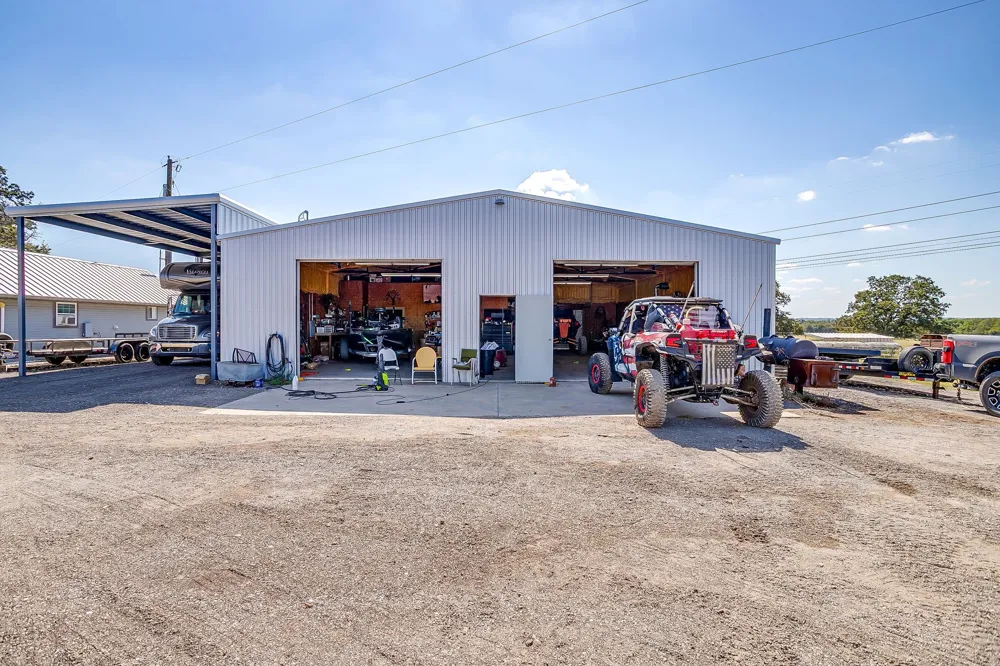 207 Trails End Poolville, TX 76487