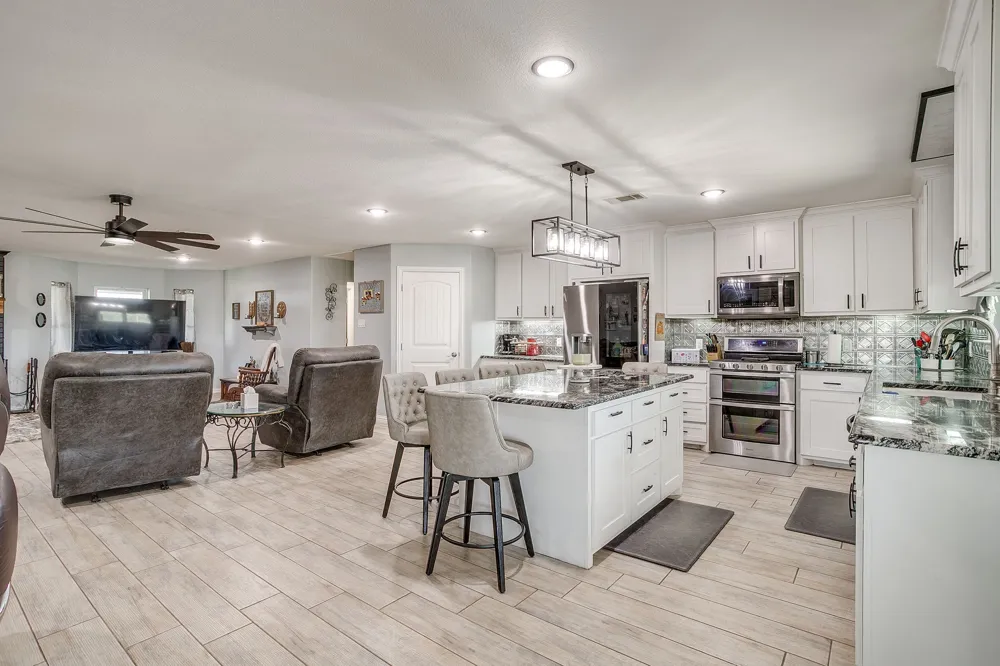 207 Trails End Poolville, TX 76487