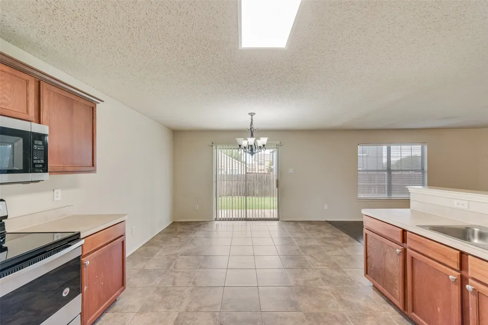 124 Independence Avenue Venus, TX 76084