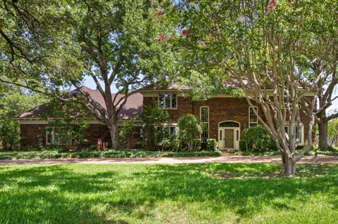 2520 Norwood Drive
