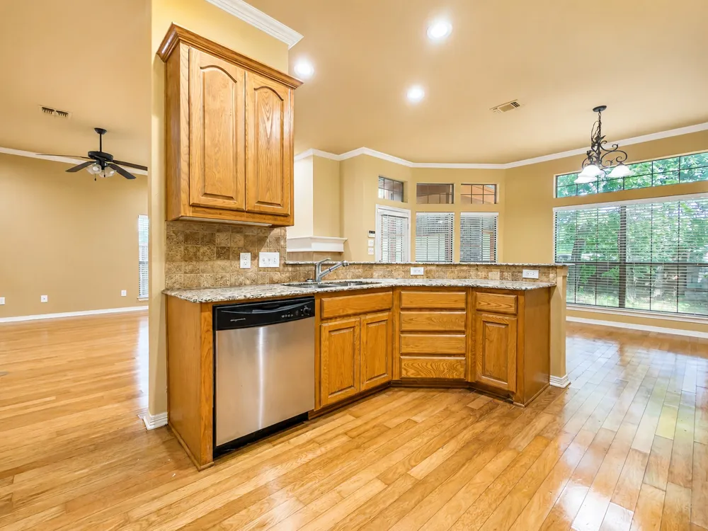 504 Phillip Drive Cedar Hill, TX 75104