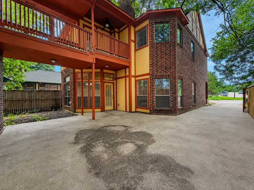 504 Phillip Drive Cedar Hill, TX 75104
