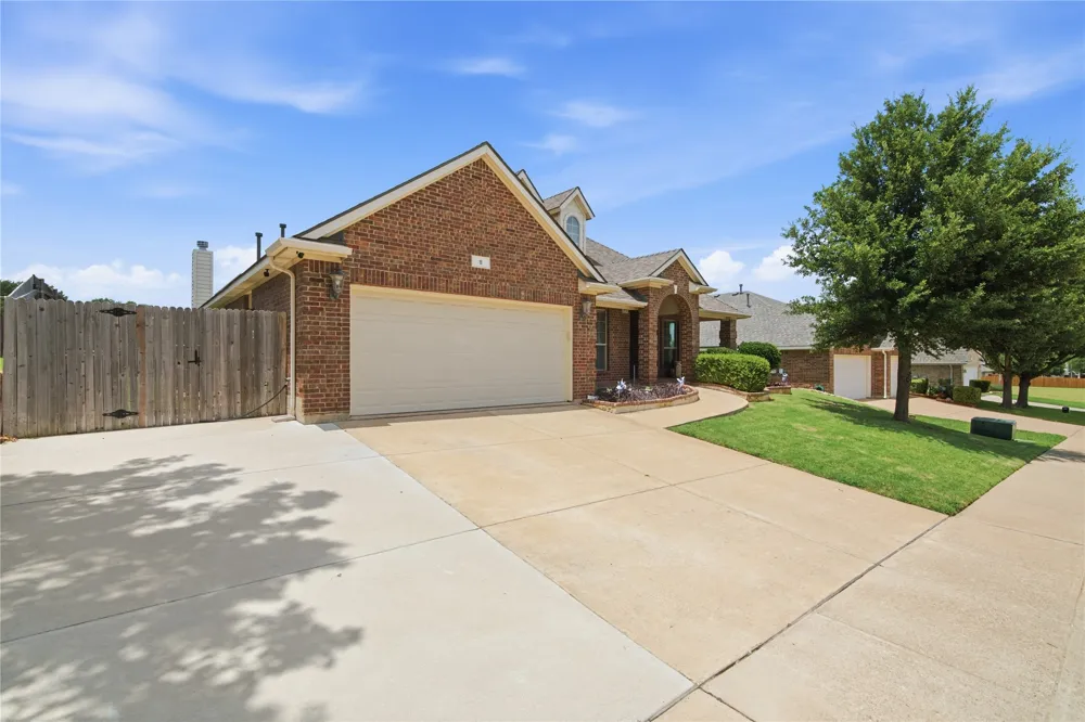 8 Tallwood Lane Edgecliff Village, TX 76134