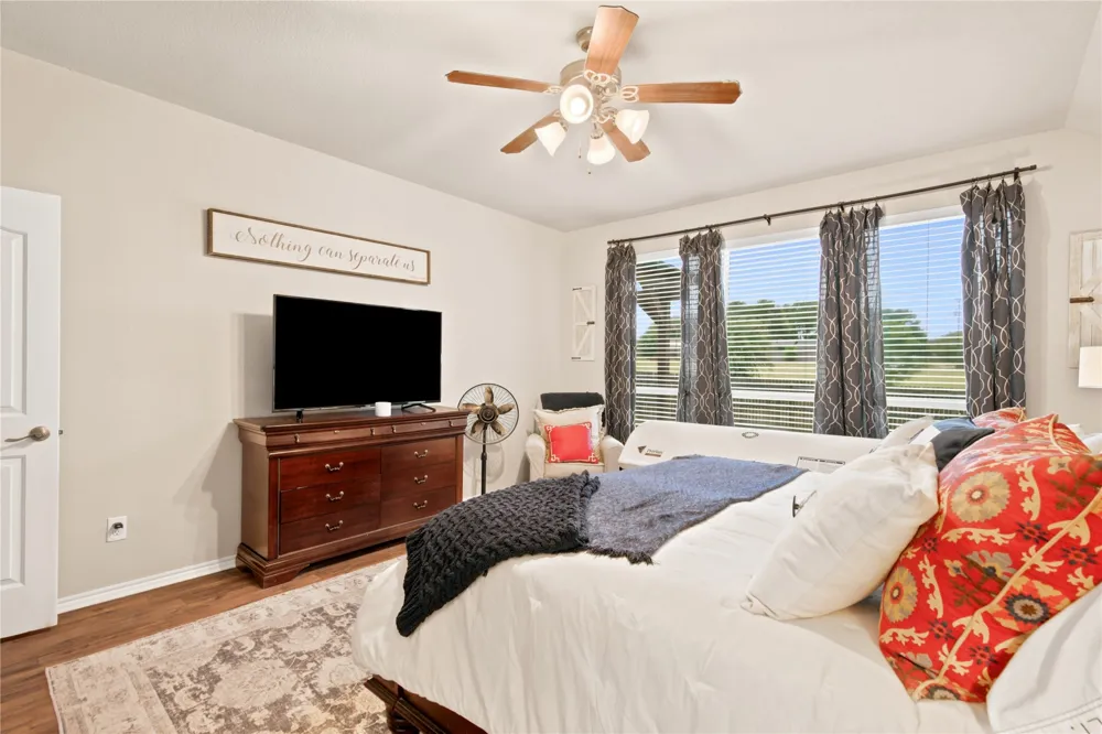 8 Tallwood Lane Edgecliff Village, TX 76134