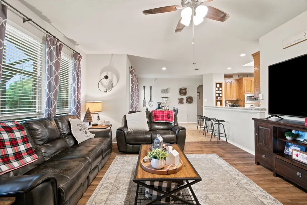 8 Tallwood Lane Edgecliff Village, TX 76134