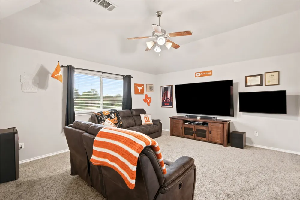 8 Tallwood Lane Edgecliff Village, TX 76134