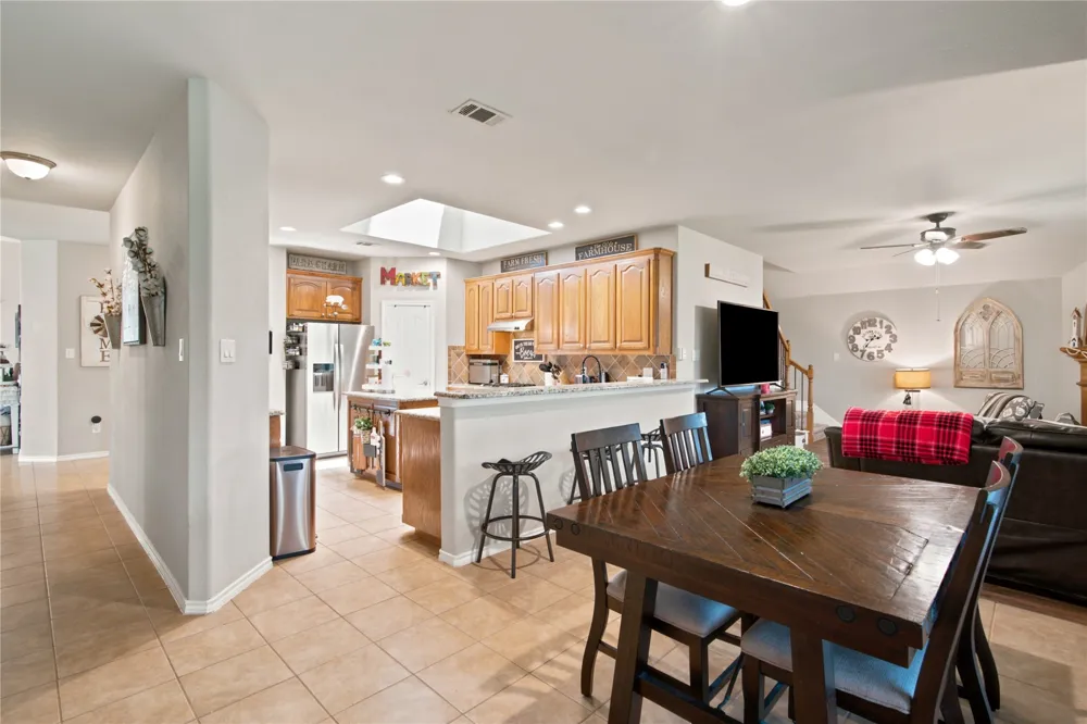 8 Tallwood Lane Edgecliff Village, TX 76134