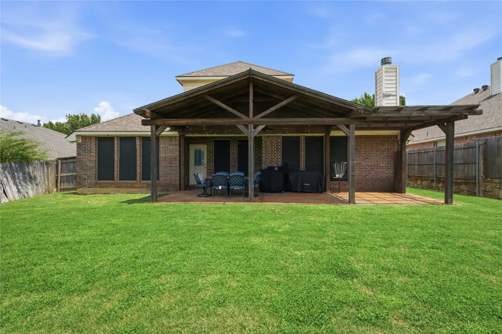 8 Tallwood Lane Edgecliff Village, TX 76134