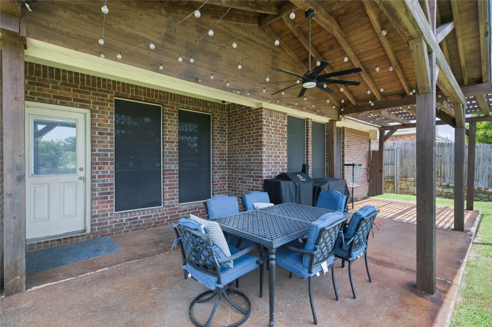8 Tallwood Lane Edgecliff Village, TX 76134