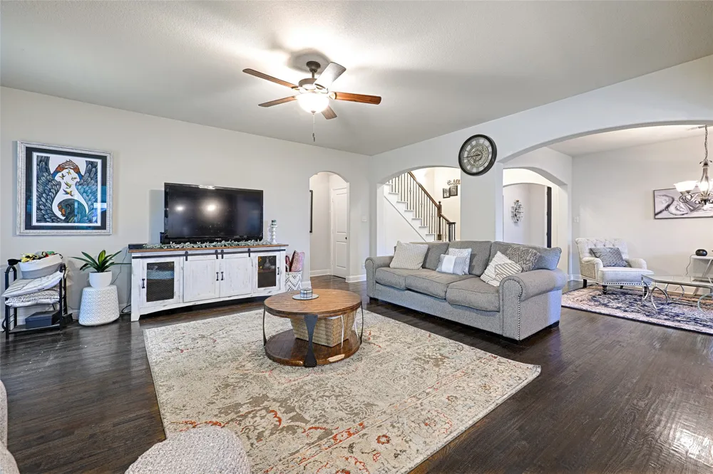 6010 Park View Drive Midlothian, TX 76065