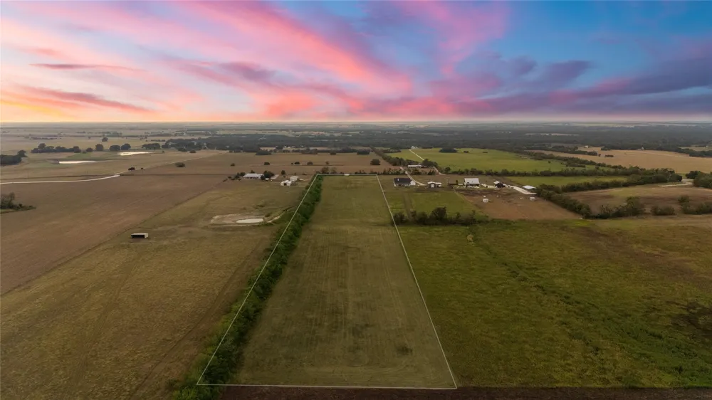 8153 Prairie Chapel Road Crawford, TX 76638