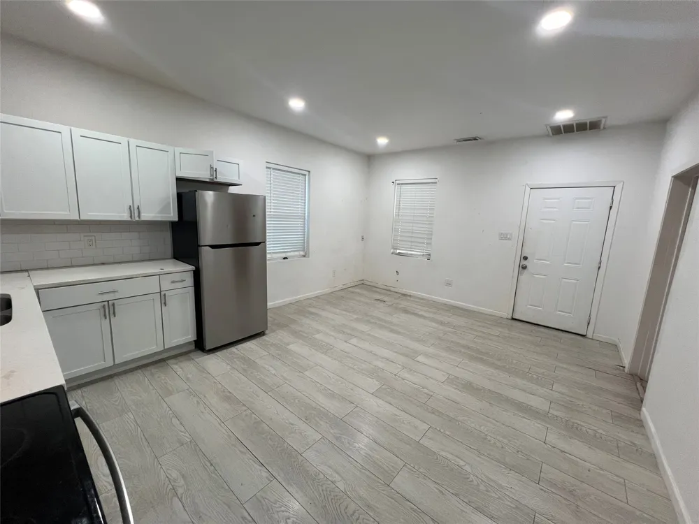 410 Vaden S #B Sherman, TX 75090