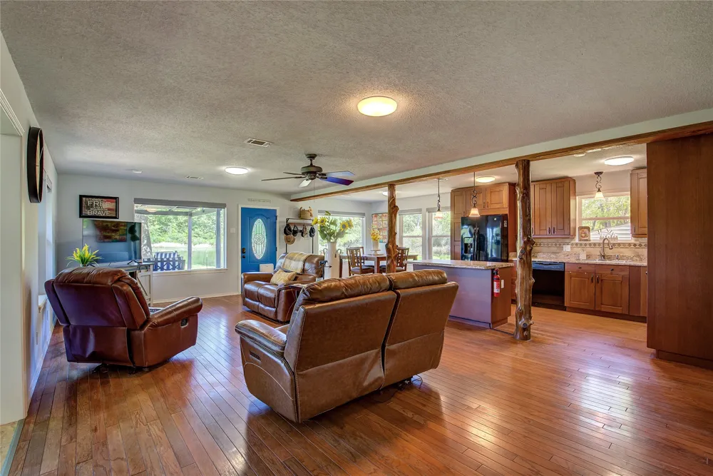 1462 Private Road 8692 Winnsboro, TX 75494