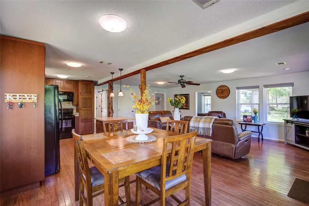 1462 Private Road 8692 Winnsboro, TX 75494