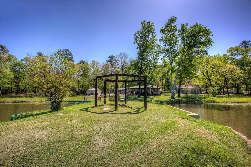 1462 Private Road 8692 Winnsboro, TX 75494