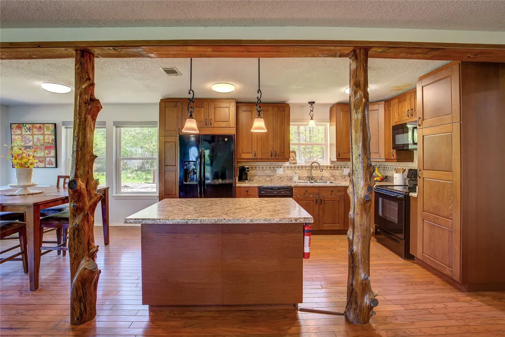1462 Private Road 8692 Winnsboro, TX 75494