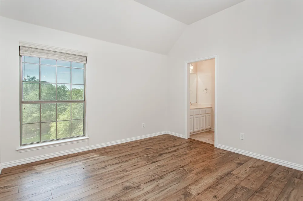 900 Fannin Drive Lantana, TX 76226