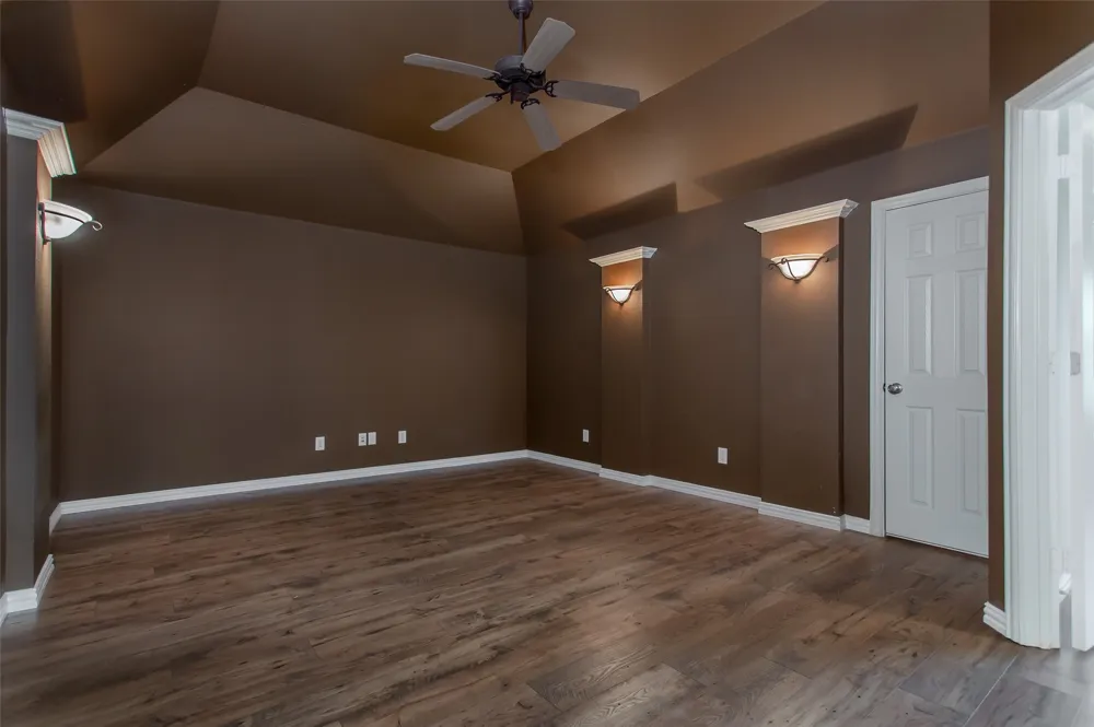 900 Fannin Drive Lantana, TX 76226