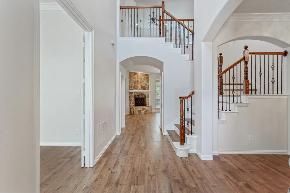 900 Fannin Drive Lantana, TX 76226