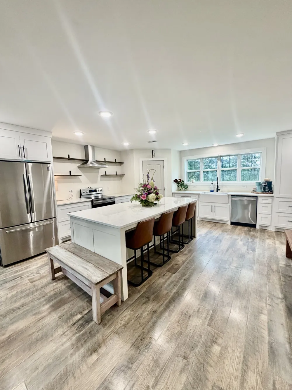 77 Oakwood Ave Summertown, TN 38483