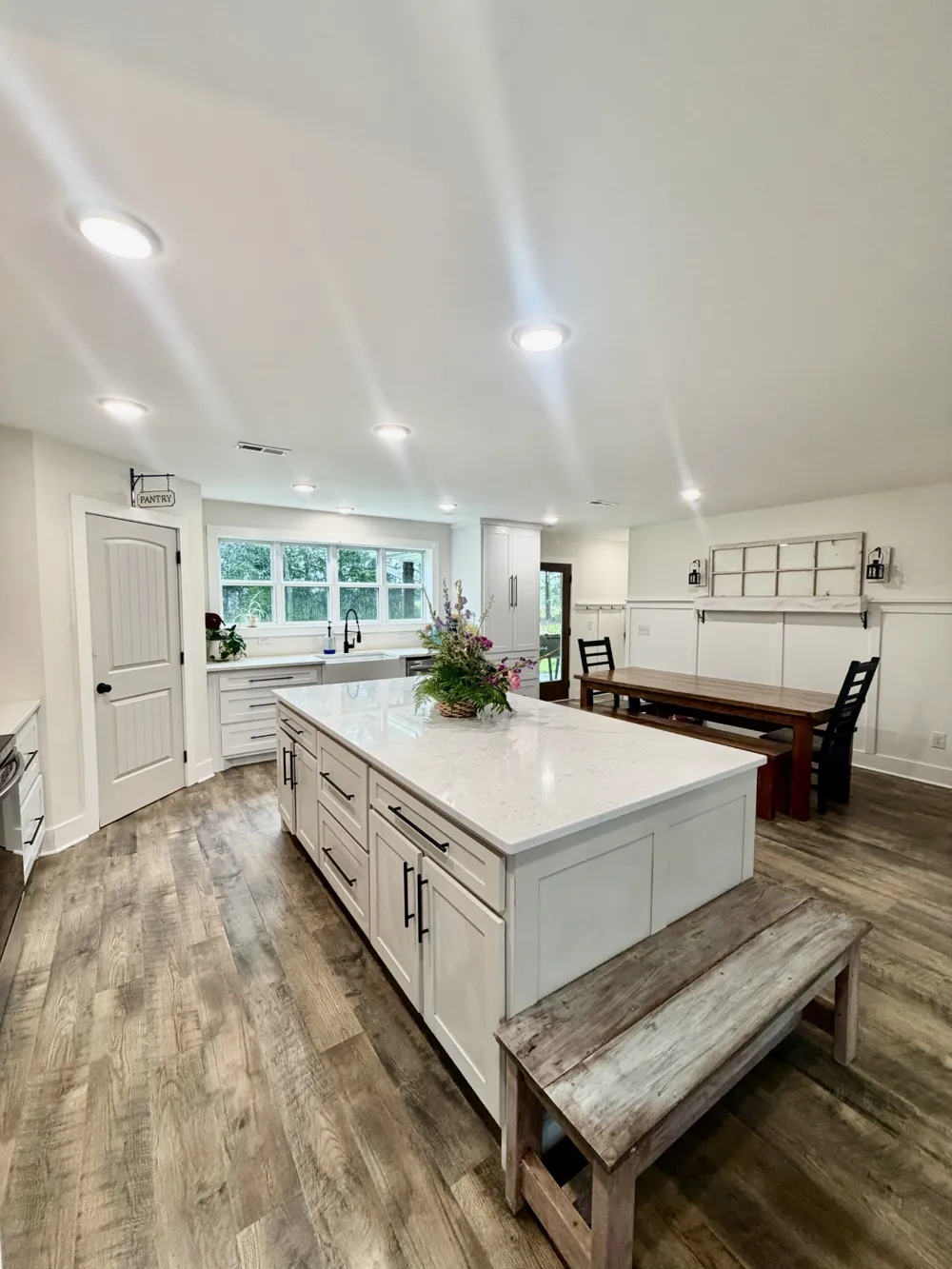 77 Oakwood Ave Summertown, TN 38483
