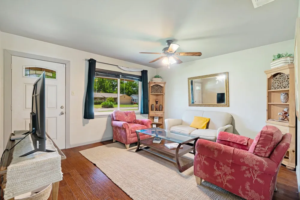 2255 Bella Vista Drive Paris, TX 75460