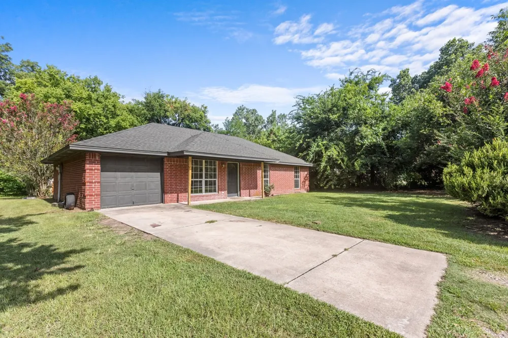 235 Hickory Street Blossom, TX 75416