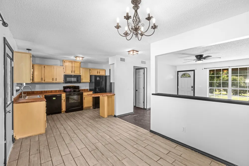235 Hickory Street Blossom, TX 75416
