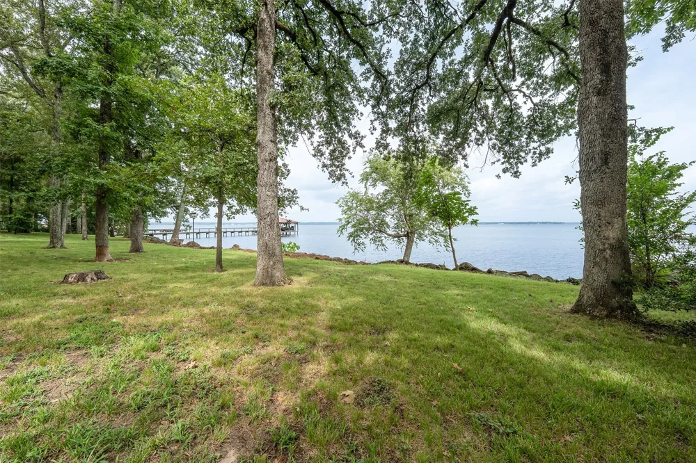 20862 Bay Shore Drive Flint, TX 75762