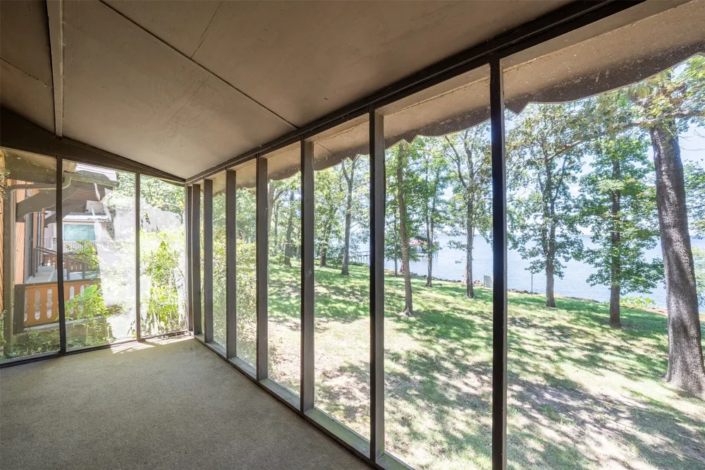 20862 Bay Shore Drive Flint, TX 75762