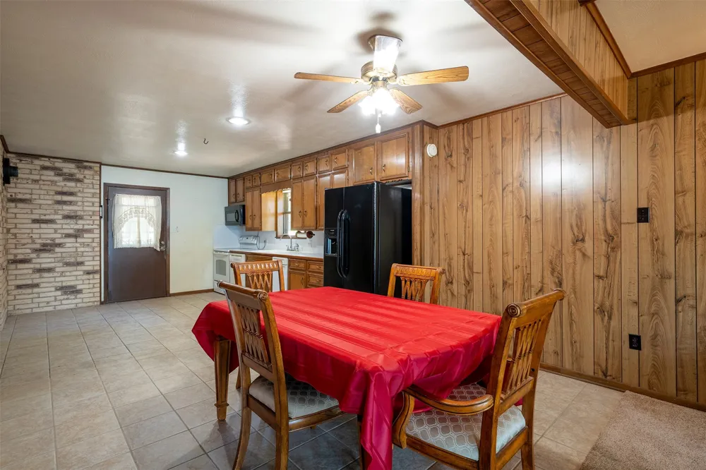 20862 Bay Shore Drive Flint, TX 75762