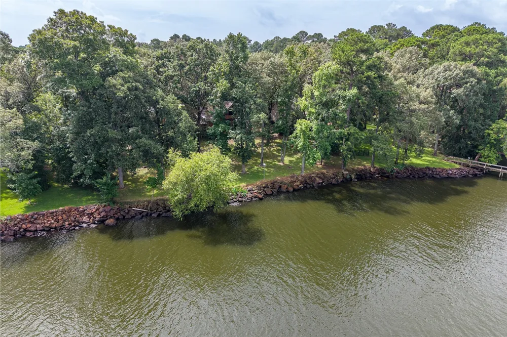 20862 Bay Shore Drive Flint, TX 75762