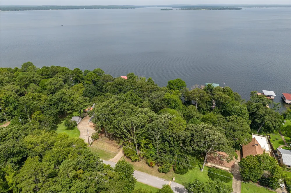20862 Bay Shore Drive Flint, TX 75762