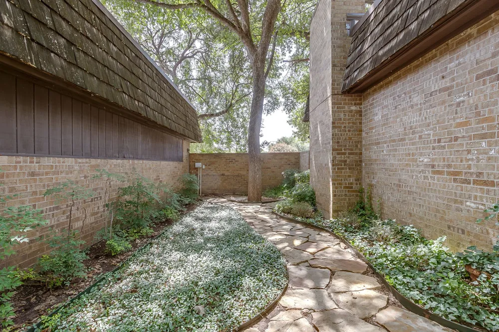 4414 Glenwood Court Fort Worth, TX 76109