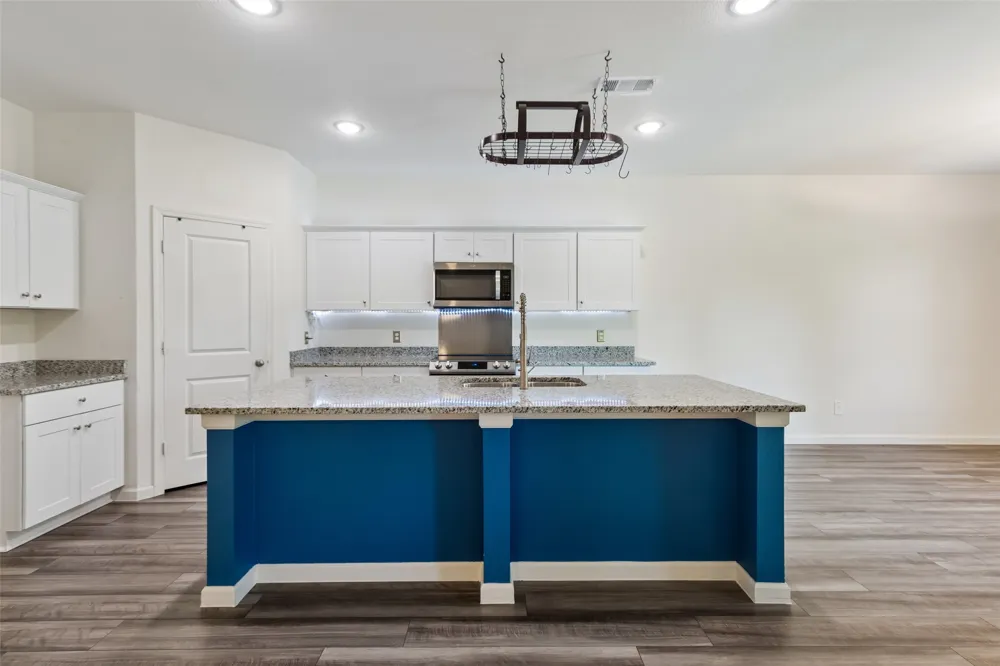 409 Stone Creek Boulevard Glenn Heights, TX 75154